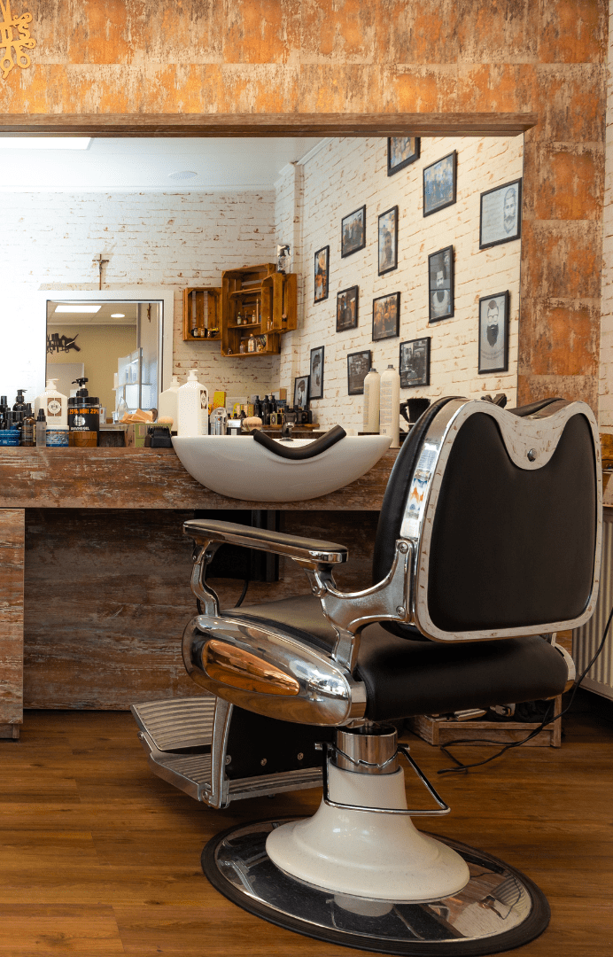 Milad Barber und Hairstylist